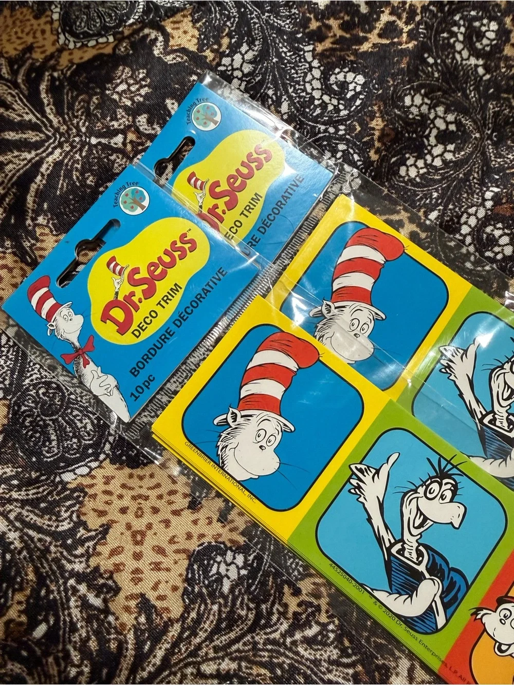 Dr. Seuss Colorful Decor trim set of 2
